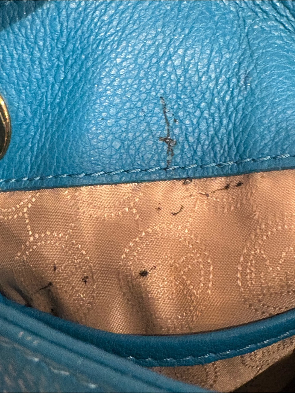 Michael Kors Jet Set Teal Pebbled Leather Shoulder Tote with Gold Chain - Picture 4 of 6